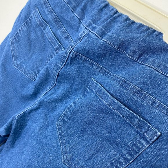 Blair Petite Demin Capris - Picture 4 of 6